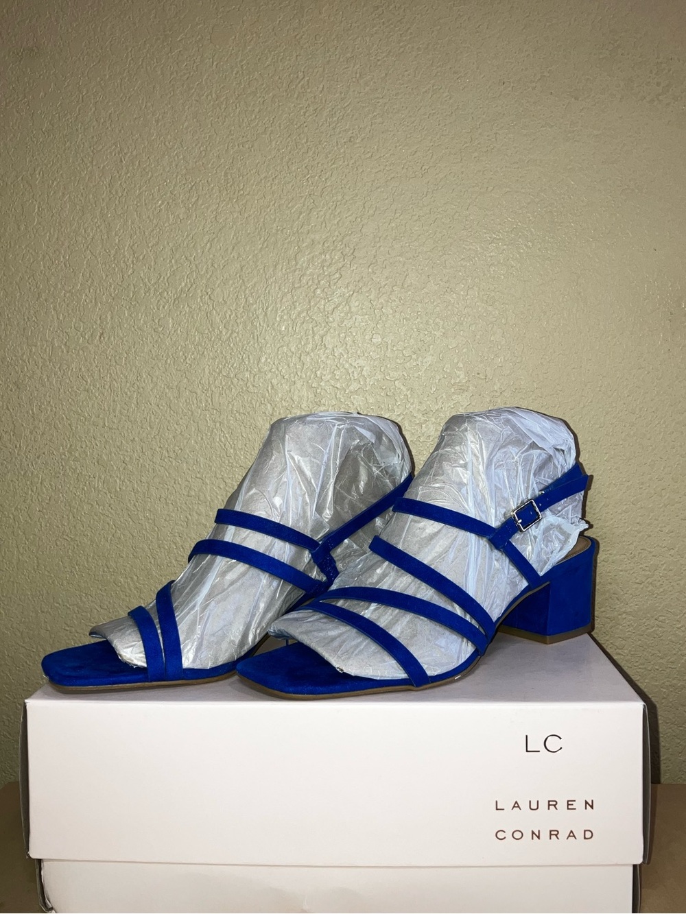 LC Lauren Conrad Cobalt Blue Strappy Block Heel Sandals